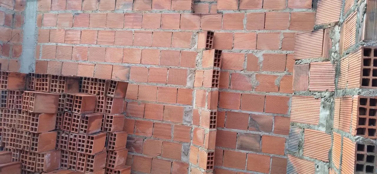 Terreno com a casa em fase de bater a laje - Foto 3