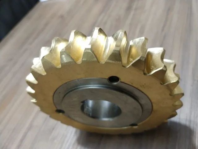 COROA DE BRONZE OMIL   NOVA 