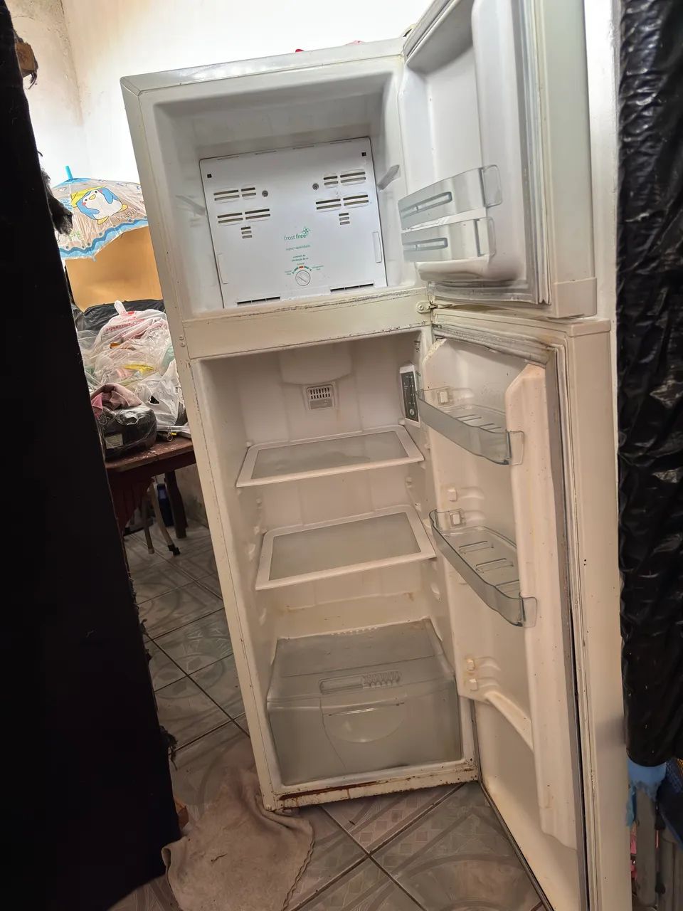 Vendo uma geladeira  - Foto 4