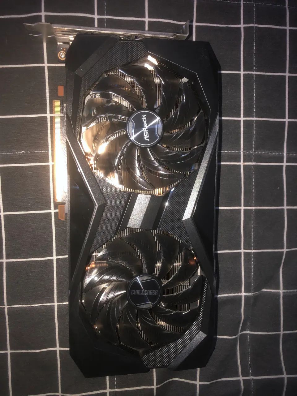 Placa de vídeo rx6600 asrock challenger
