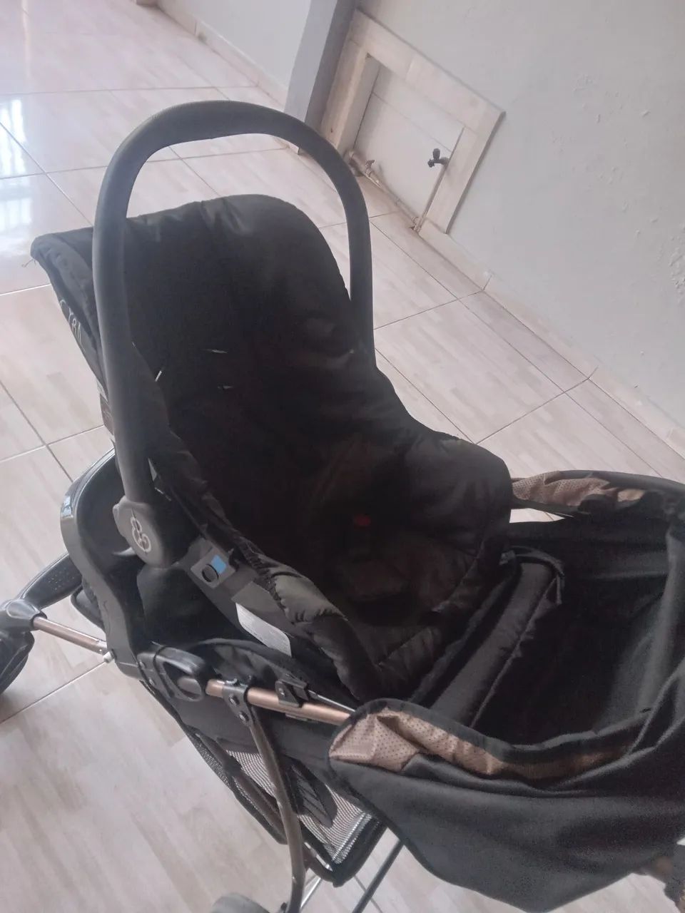 Carrinho e bebê conforto galzerano 