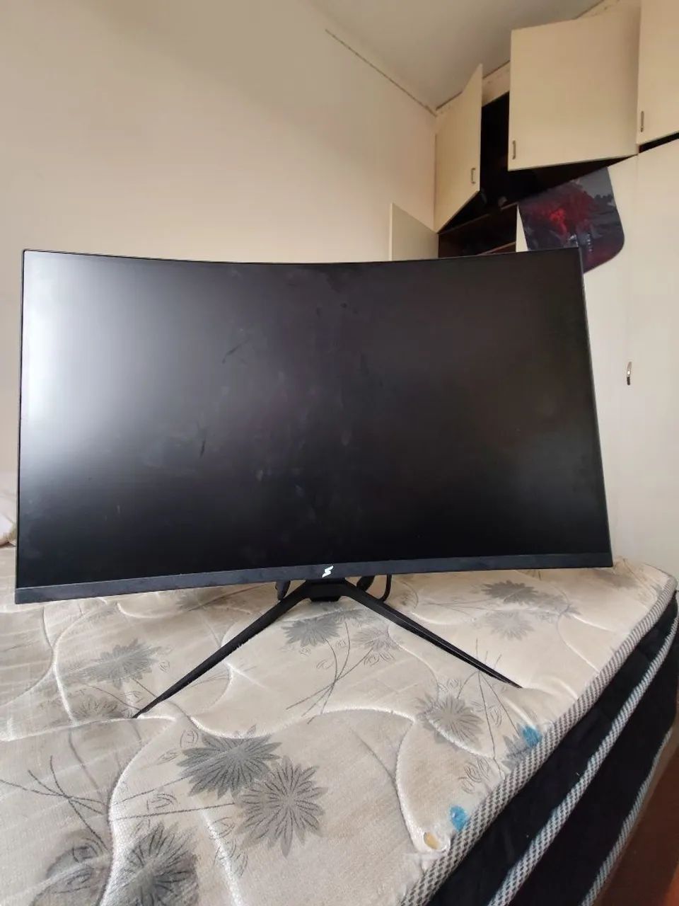 Monitor curvo "27" 180hz QuadHD - Foto 2