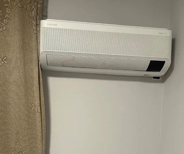 Ar Condicionado 12 Mil BTUs - Conservado - Funcionando perfeitamente