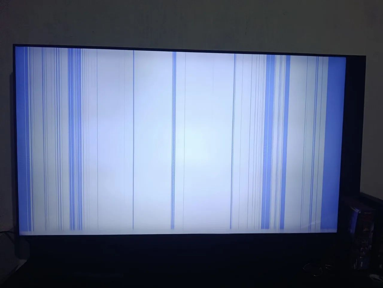 TV Com Tela Em Curto - Samsumg Crystal UHD 4K 50 Polegadas