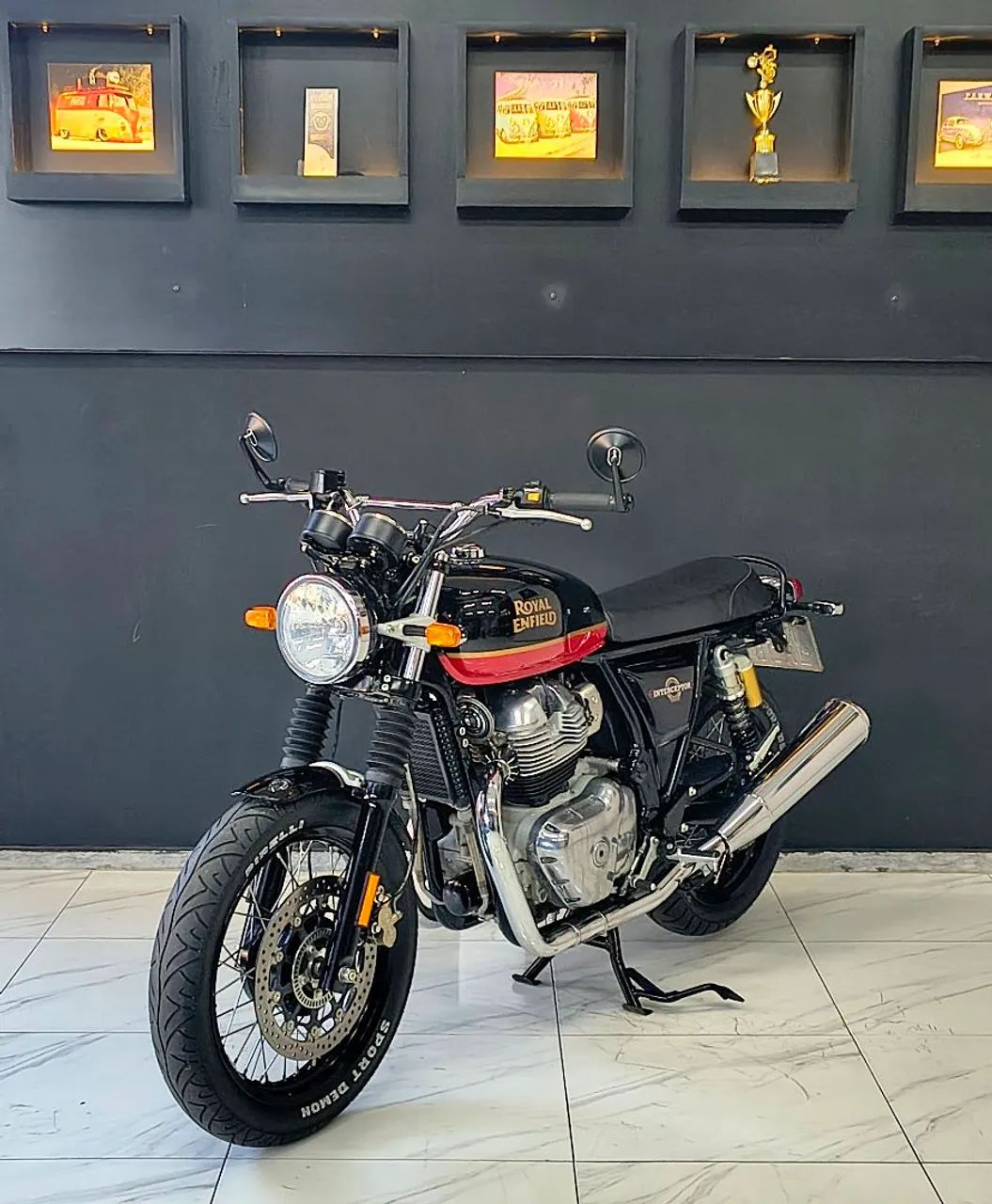 Royal Enfield Interceptor 650 Standard - Foto 4