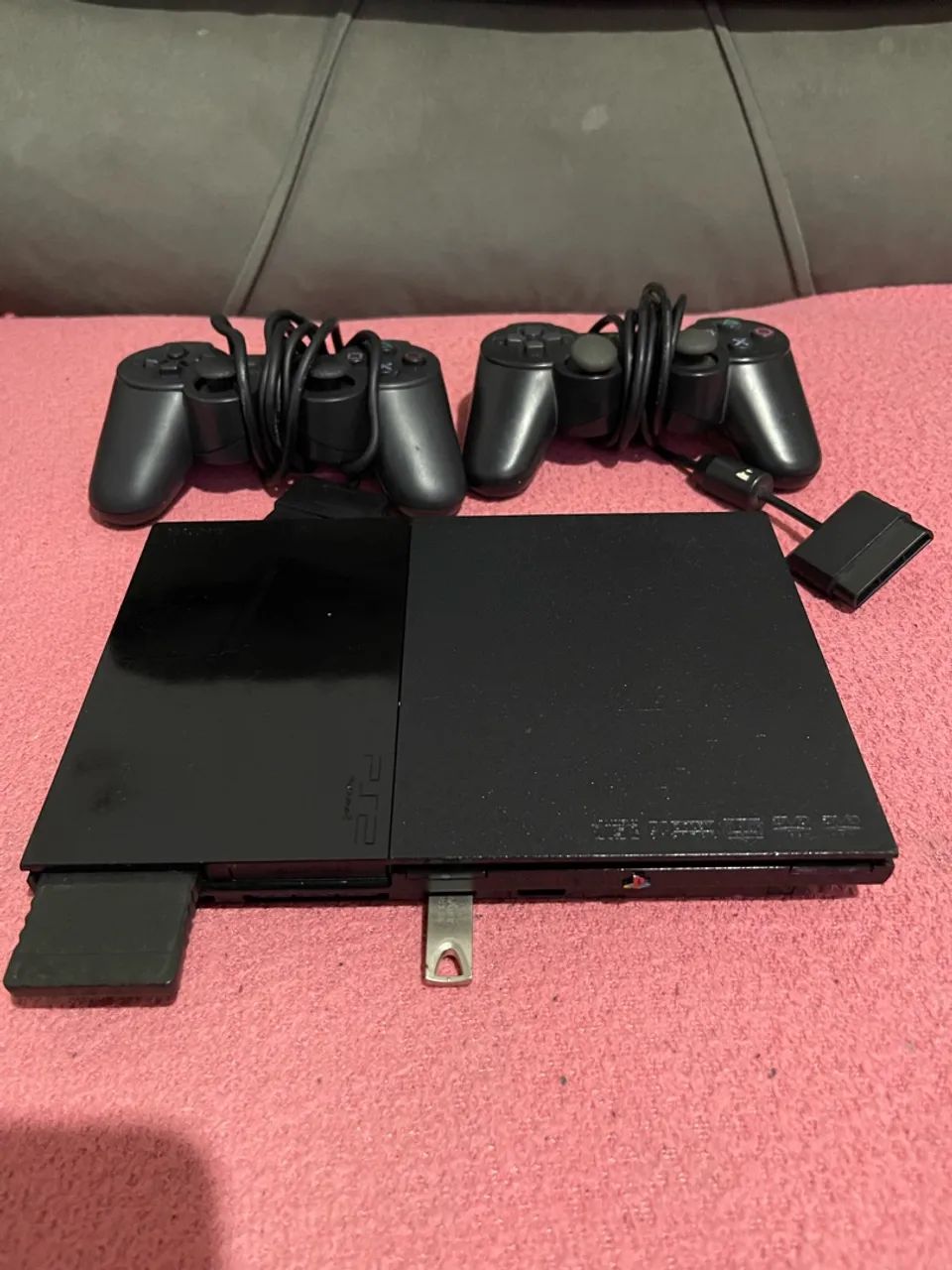 PS2 + 2 Controles - Foto 2