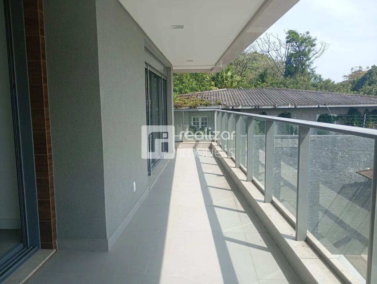 Apartamento 3 dormitórios bairro Cacupé em Florianópolis - Foto 3