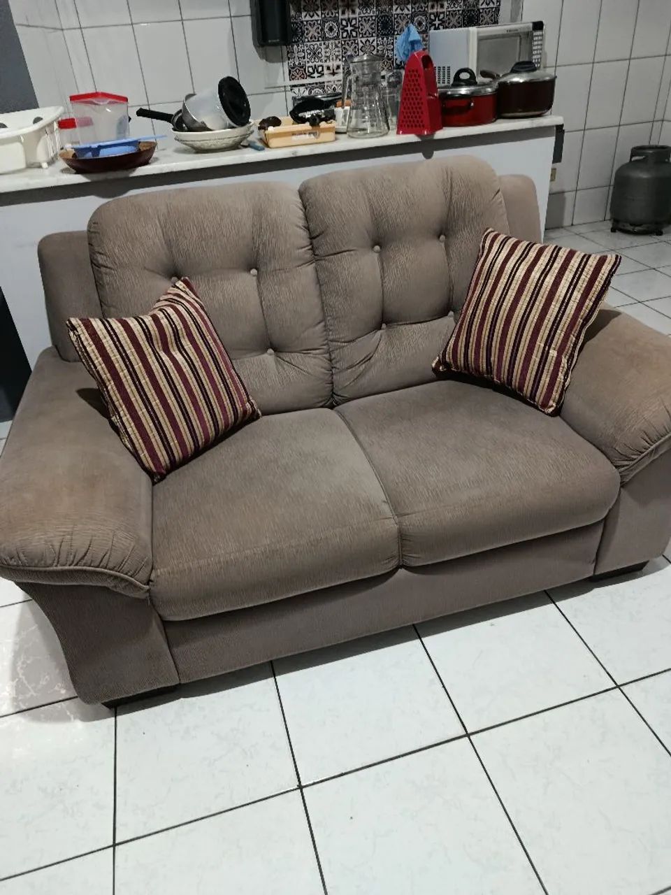 Sofá 2 lugares 