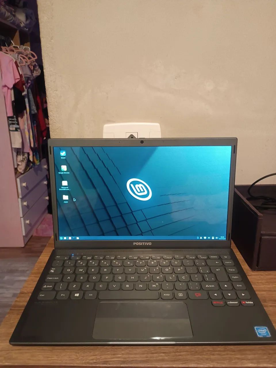 Notebook Positivo Motion C4120F - Compacto e Prático para Estudos e Trabalho!
