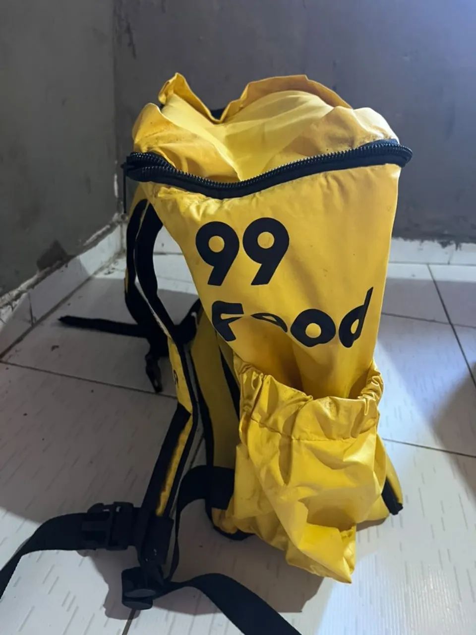 Mochila da 99 Nova zerada R$ 150 - Foto 5