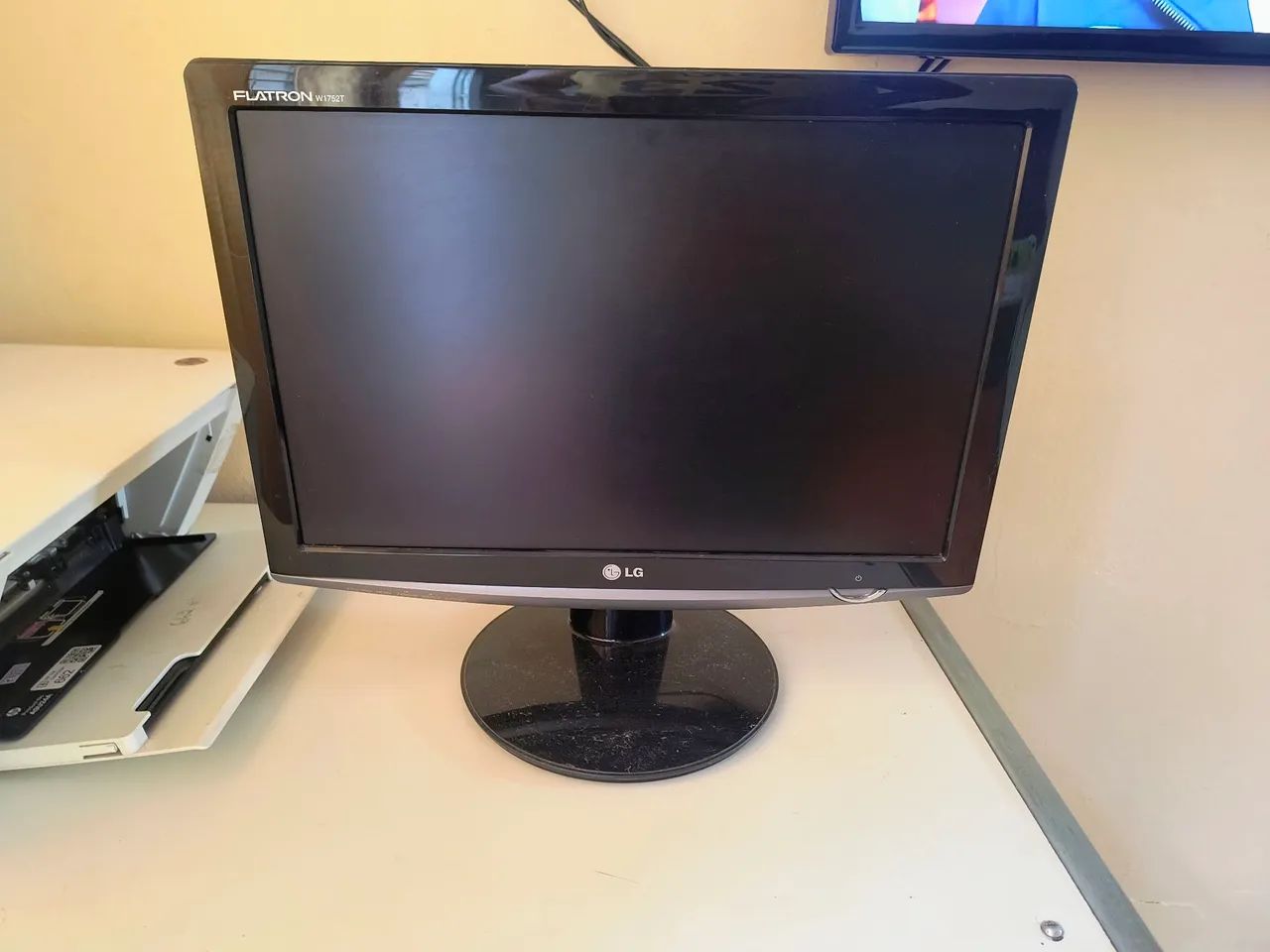 Monitor 17"