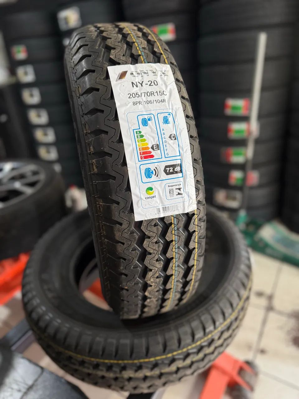 Kit 02 PNEUS 205/70R15 C ONYX ZERO  - Foto 3