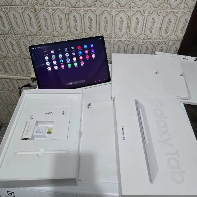Samsunt Galaxy Tab S10 FE+