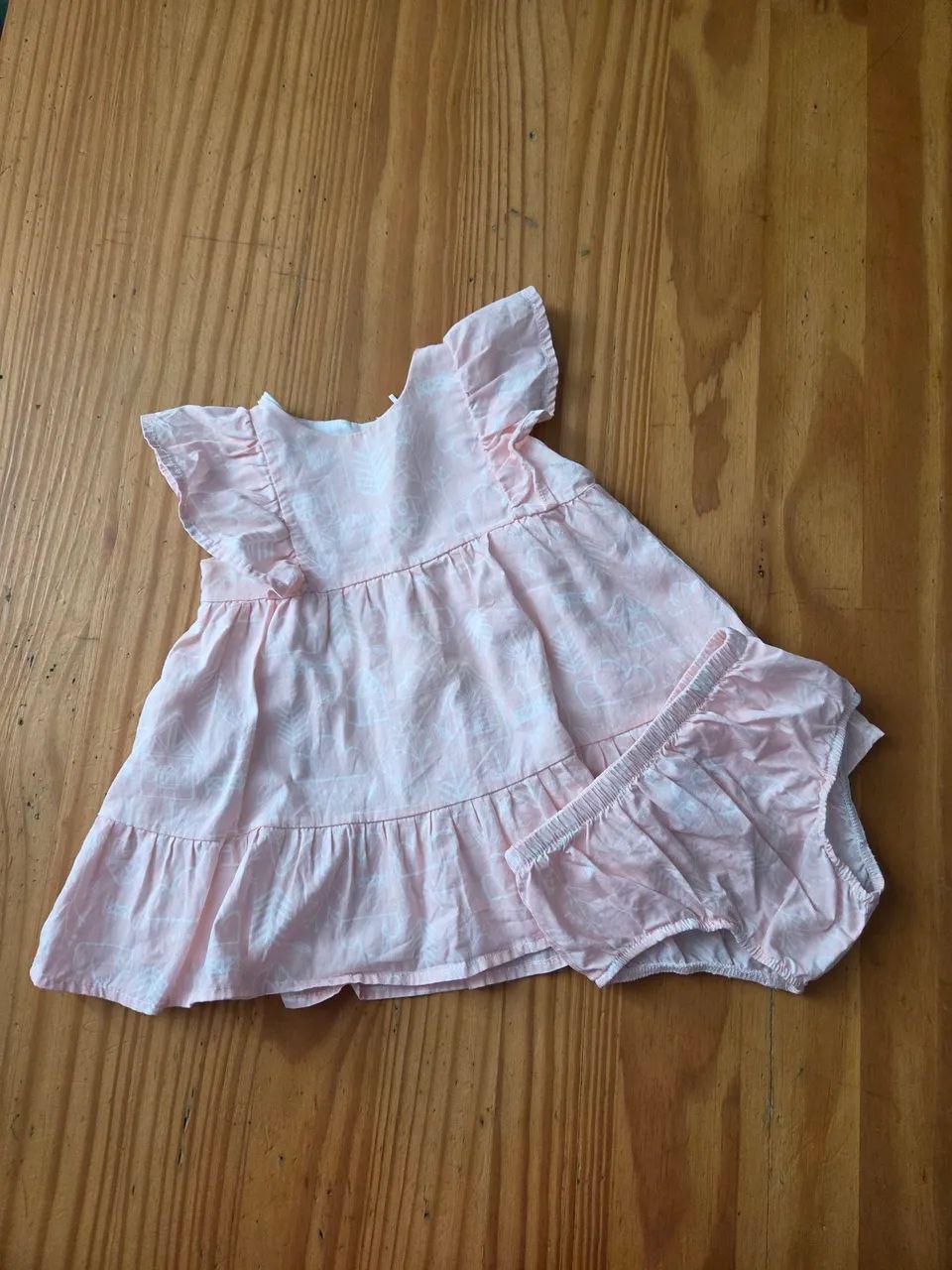 Vestidos e Rompers Menina 3 a 6m