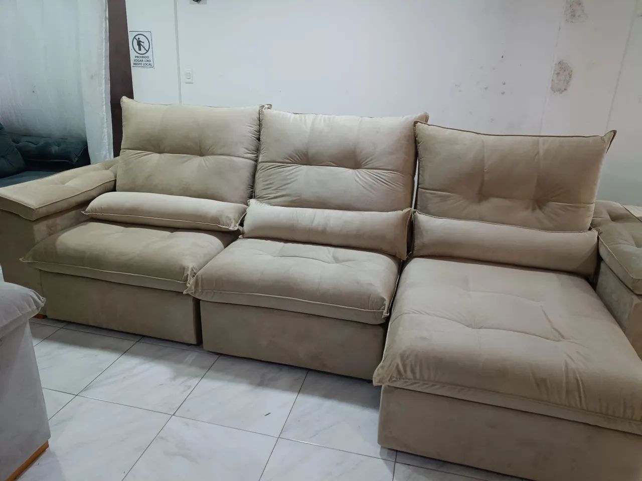 Sofá Tanos molas ENSACADAS e BONEL espuma d 33 com 3.20 MT de comprimento 1.10 de abertura - Foto 4