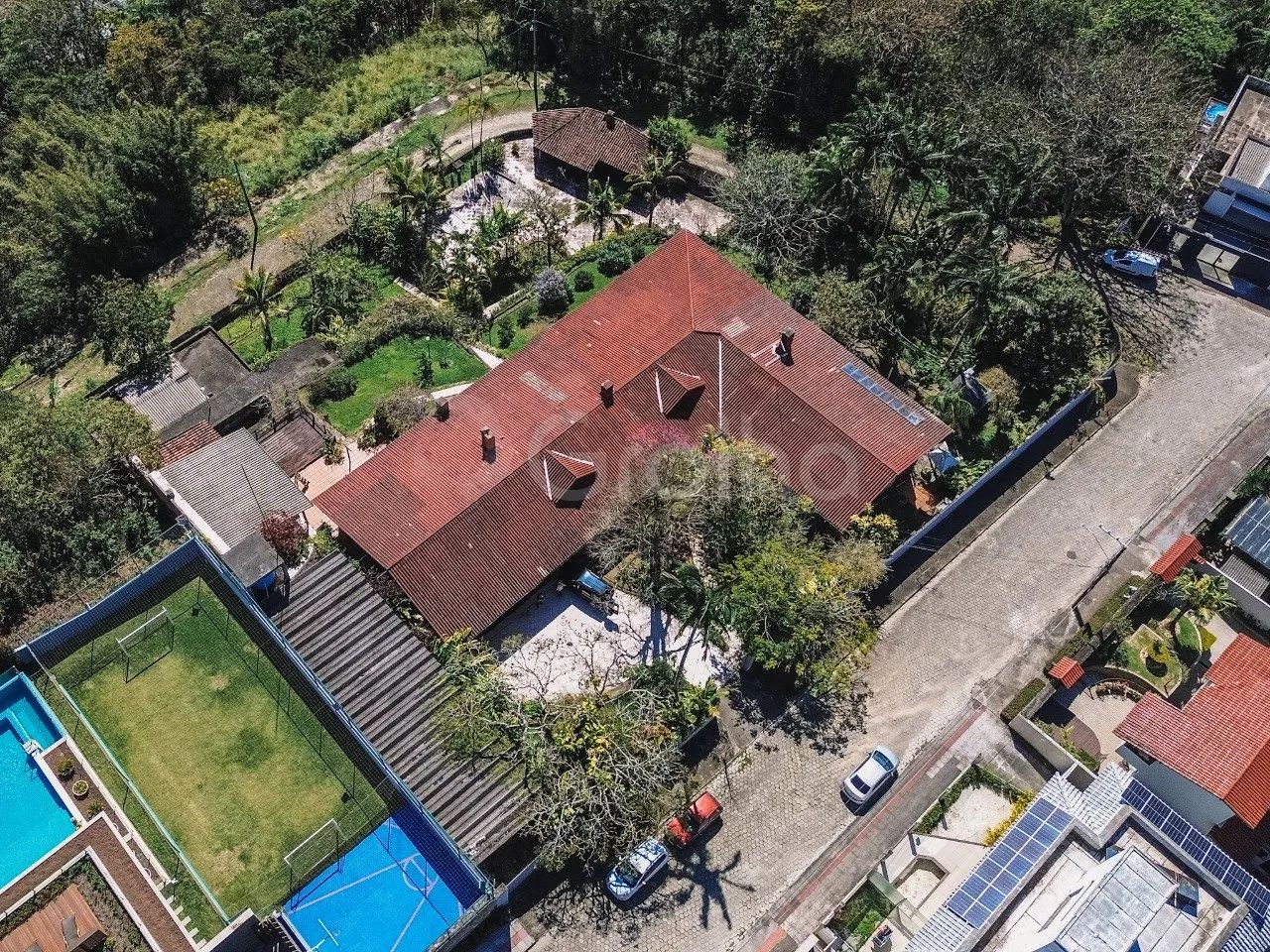 Casa Residencial de 678m² com 9 quartos no Centro - Foto 2
