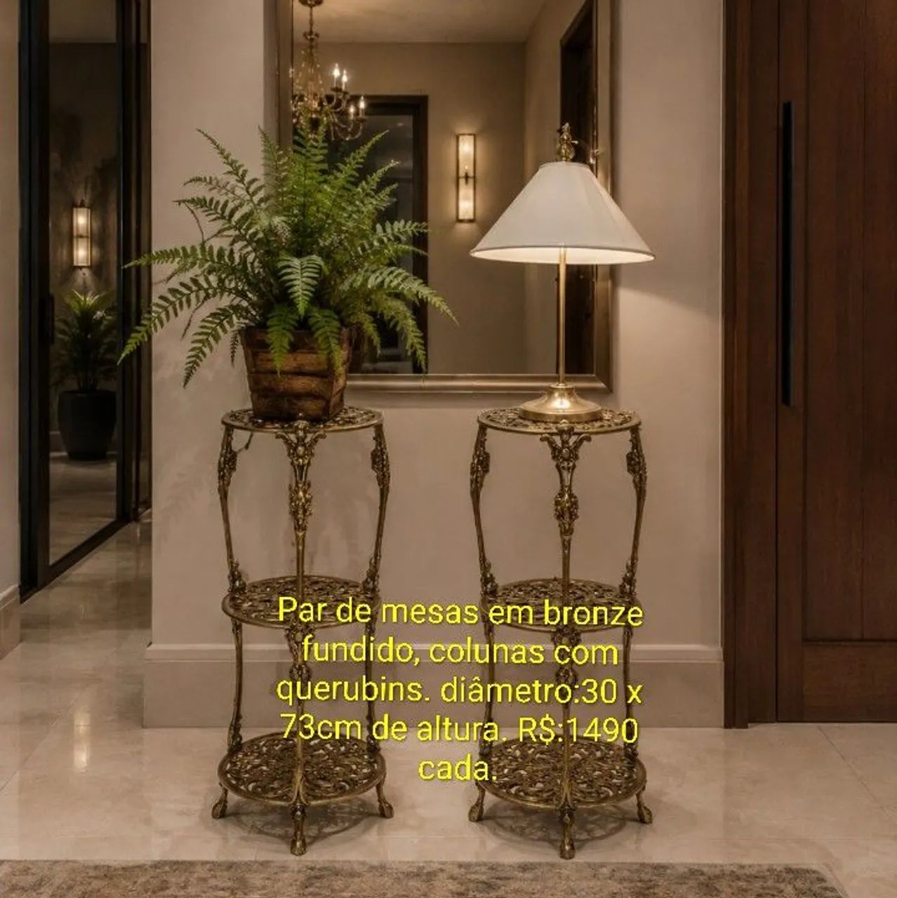 Mesinha de apoio em bronze fundido,