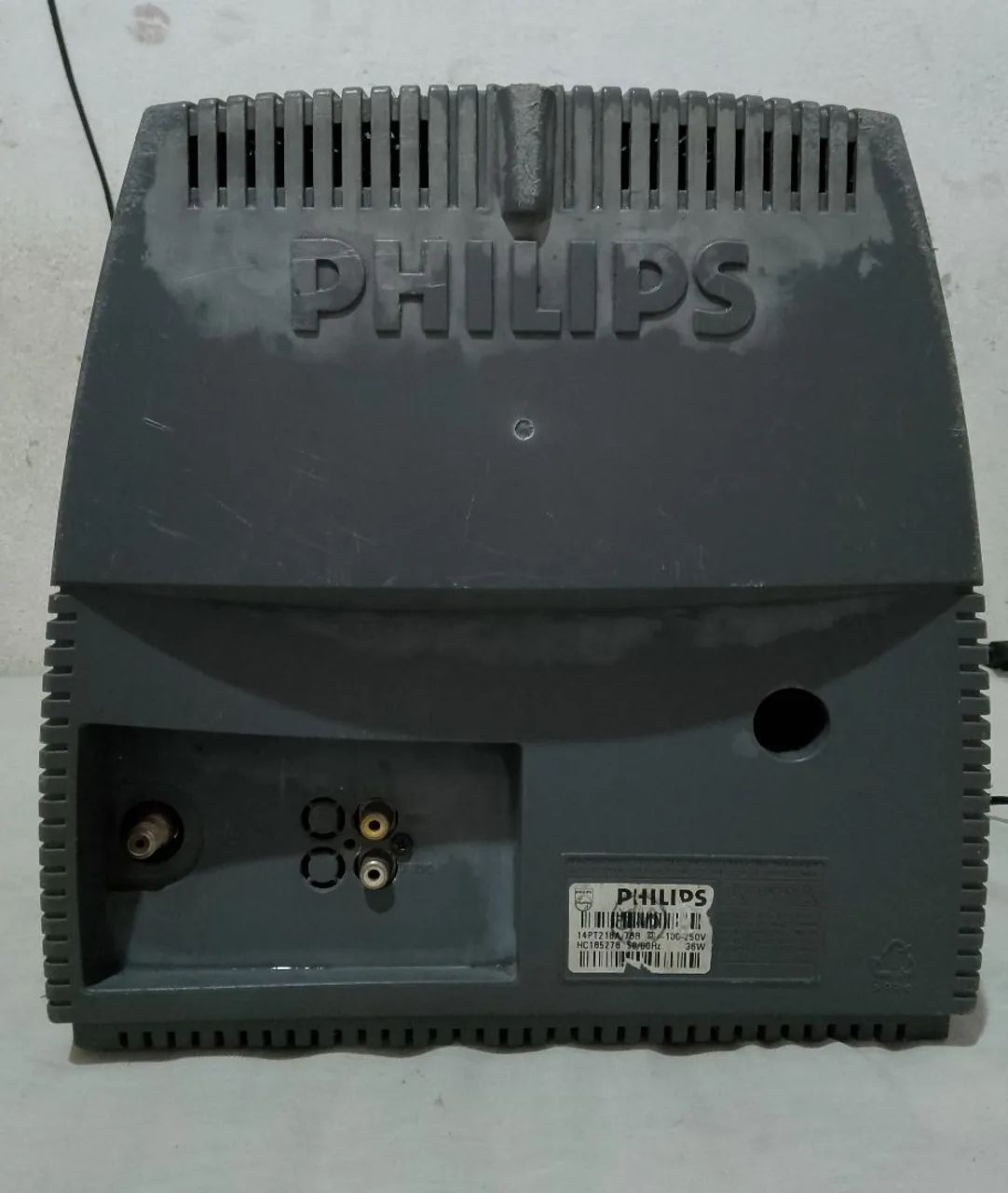 TV de Tubo Philips 14" polegadas Com Defeito No Horizontal  - Foto 3