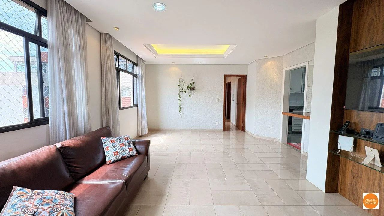 Apartamento com aproximadamente 115m² à venda  4 quartos, 1 suíte e 2 vagas  Coração Eucar - Foto 2