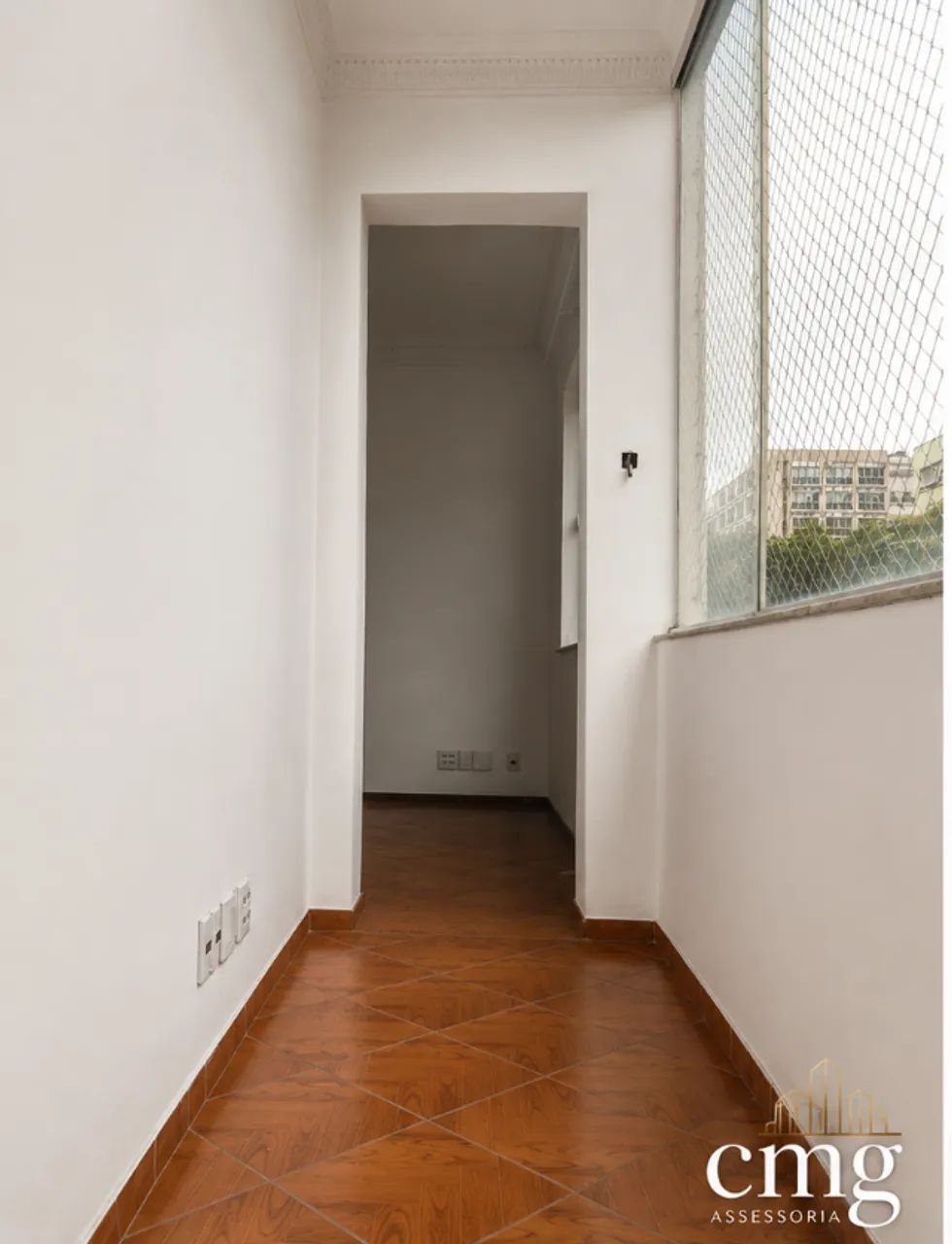 Maravilhoso!!! Salão 2 quartos varandão com dependência e área de serviço - Foto 3