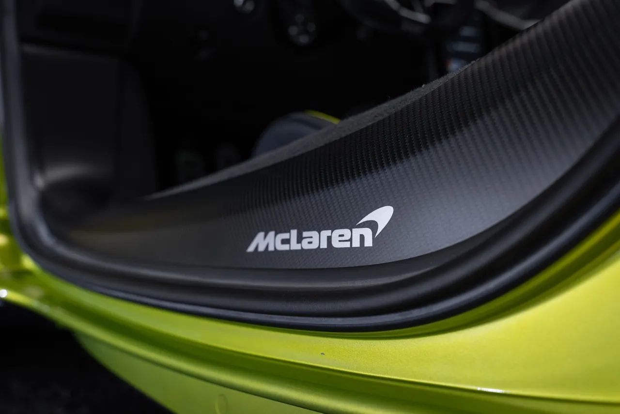 McLaren Artura Coupe 3.0 V6 2p (Híbrido), foto 16 de 20