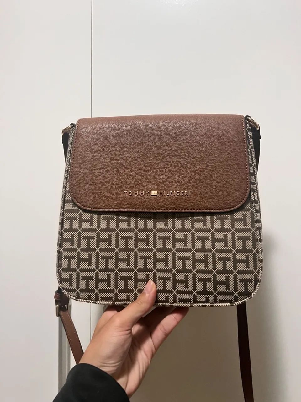 Bolsa Tommy Hilfiger Modelo transversal  - Foto 2