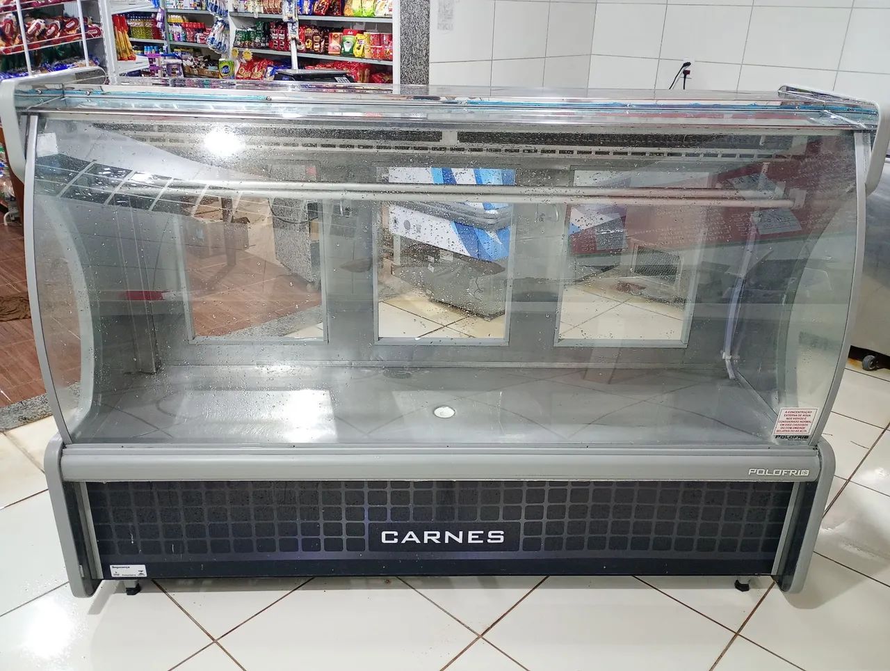 Expositor para carnes Polo Frio, 2 metros