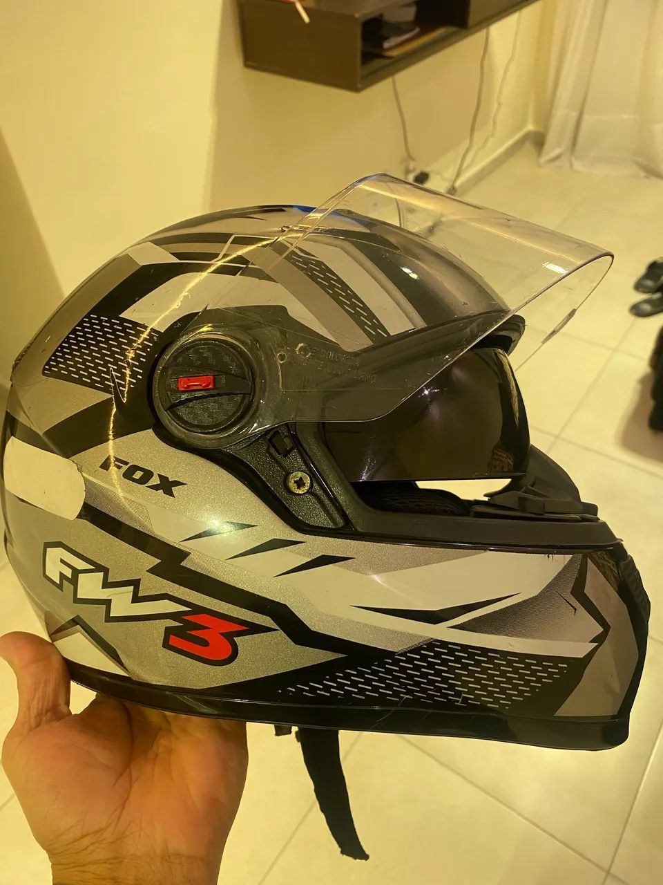 Capacete fw3 fechado 