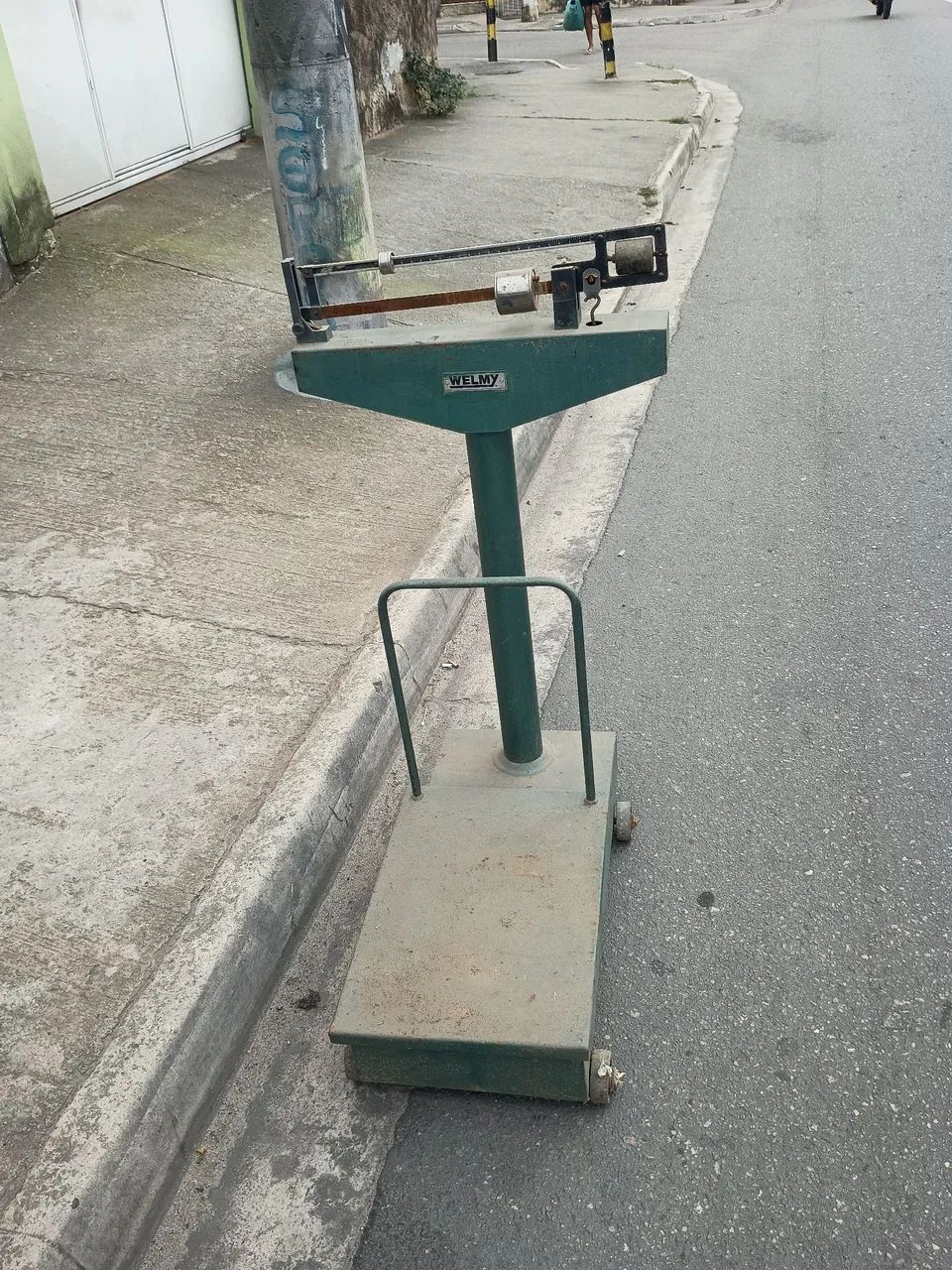 Balança 300kg 400 reais 