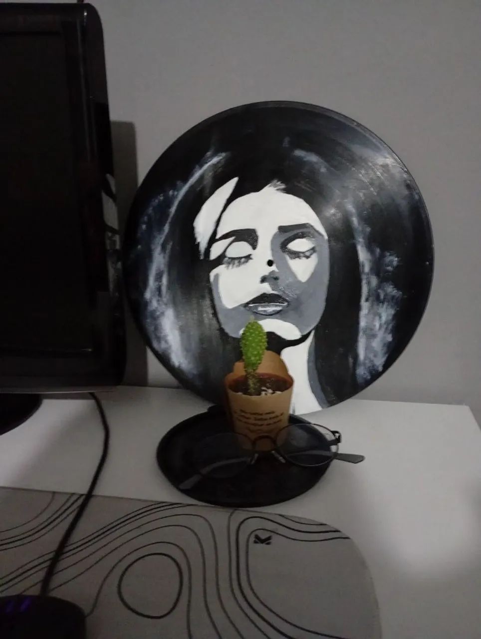 Quadro da Lana Del Rei em disco de vinil pintado a mão, exclusivo! - Foto 3