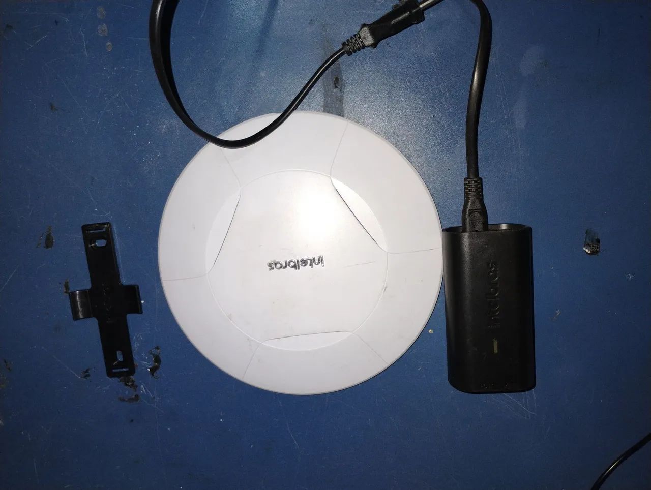 Roteador Wi-Fi alta velocidade e cobertura estável Intelbras