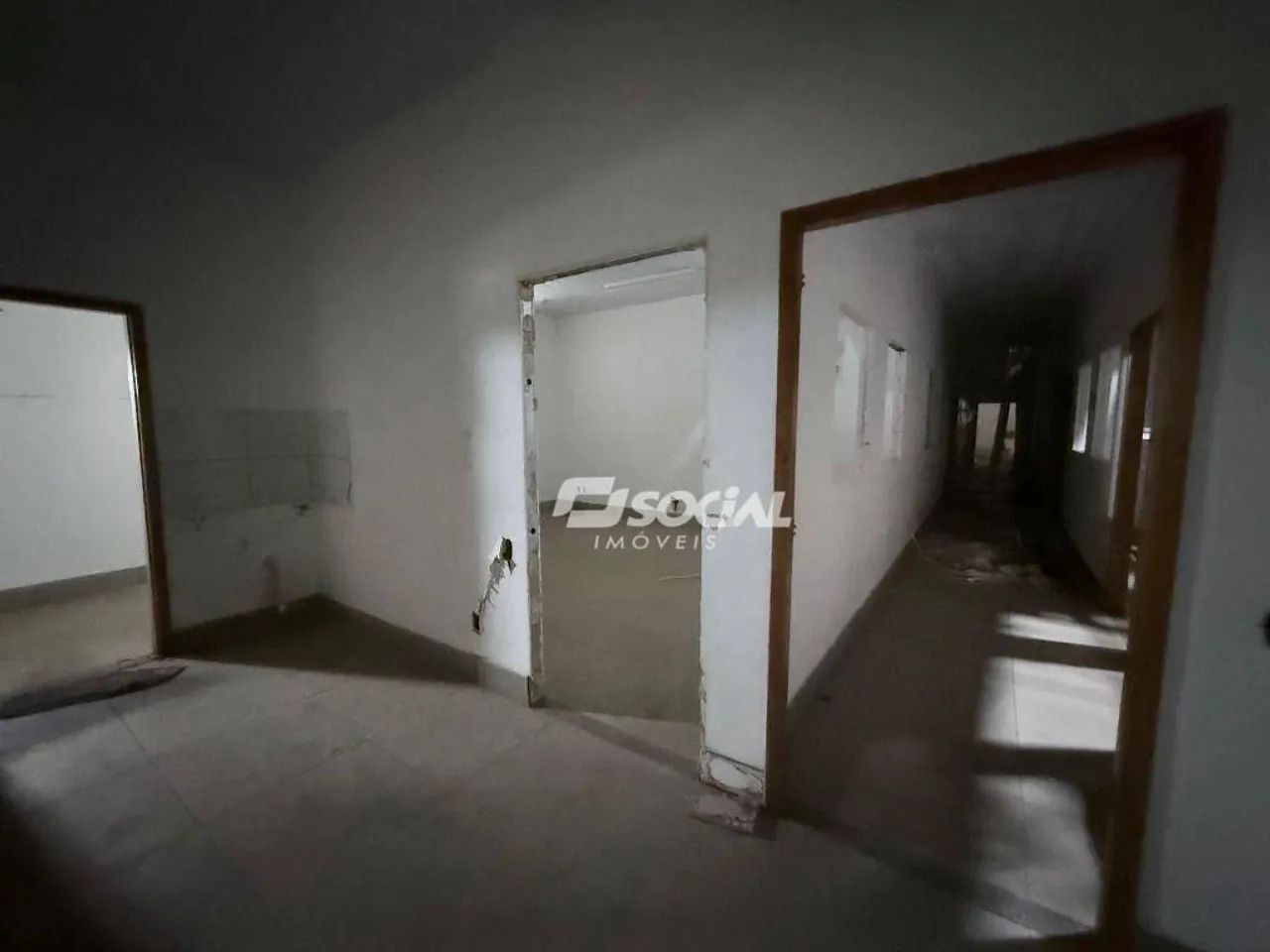 Oportunidade Imperdível: Galpão Comercial com 1.500 m² - Foto 3