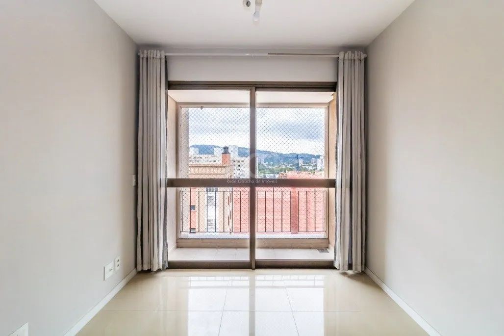 Apartamento para locação no bairro Partenon com 71m² e 2 dormitórios/quartos. - Foto 3