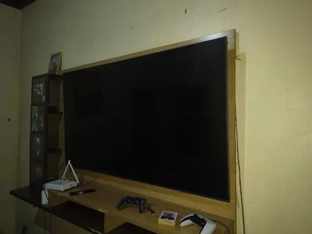 Vendo tv Samsung cristal 60 polegadas por 500 reais,tem q trocar os leds 