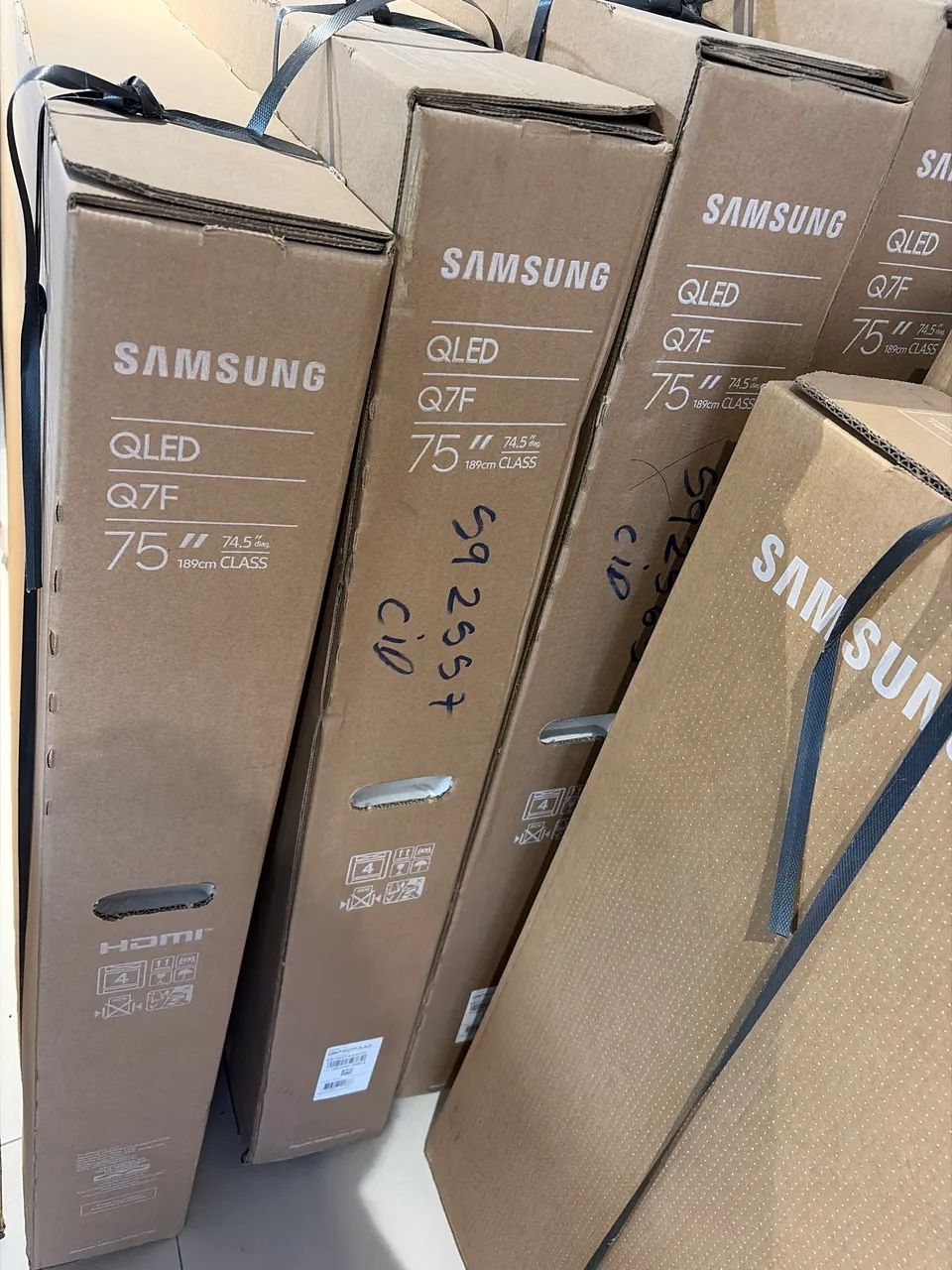 Televisão Samsung QLED 75 - Foto 2