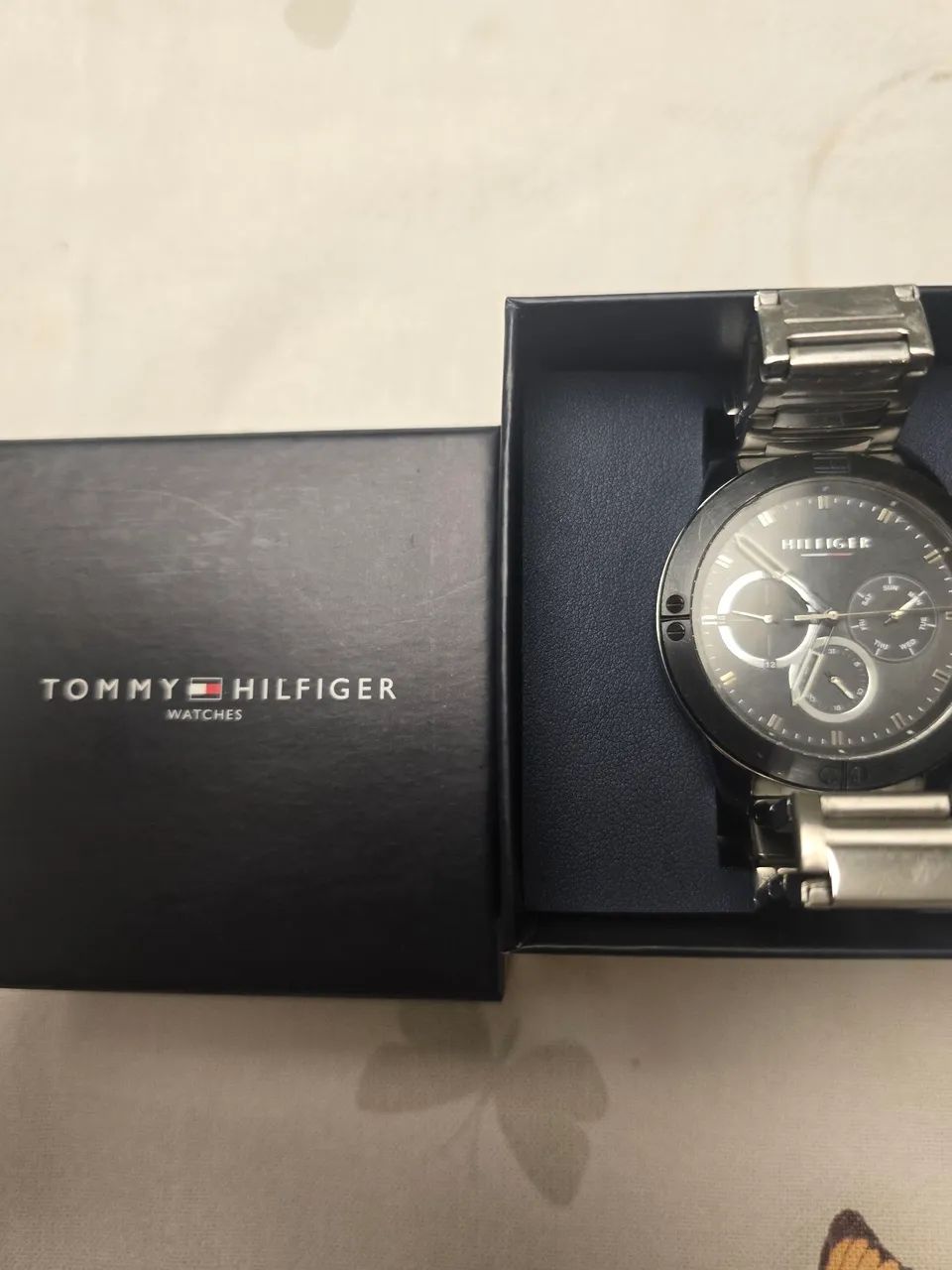 Relogio cronografo tommy hilfiger seminovo - Foto 2
