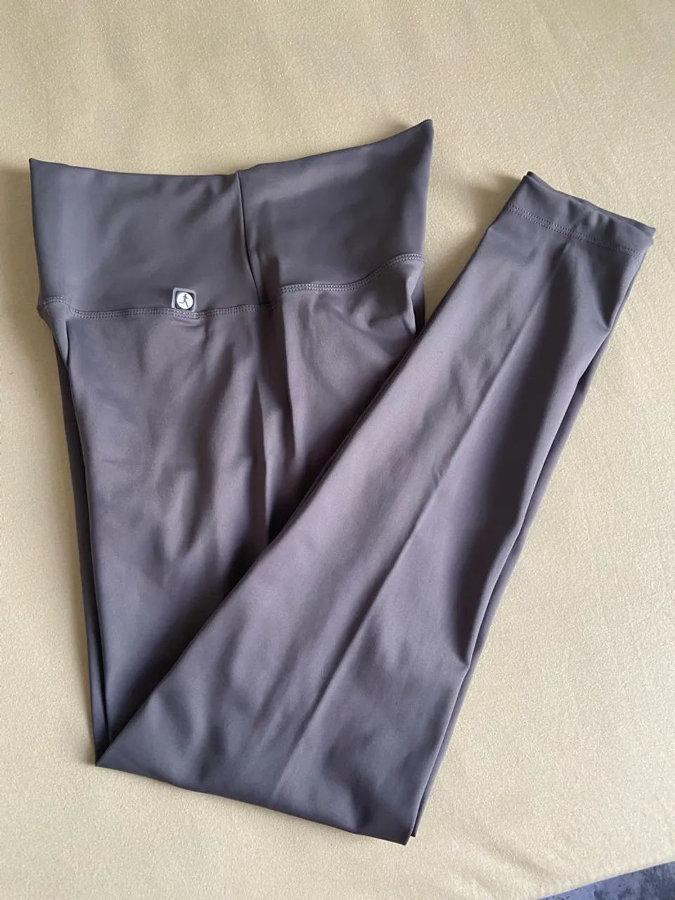 Roupas de academia seminovas - Foto 3