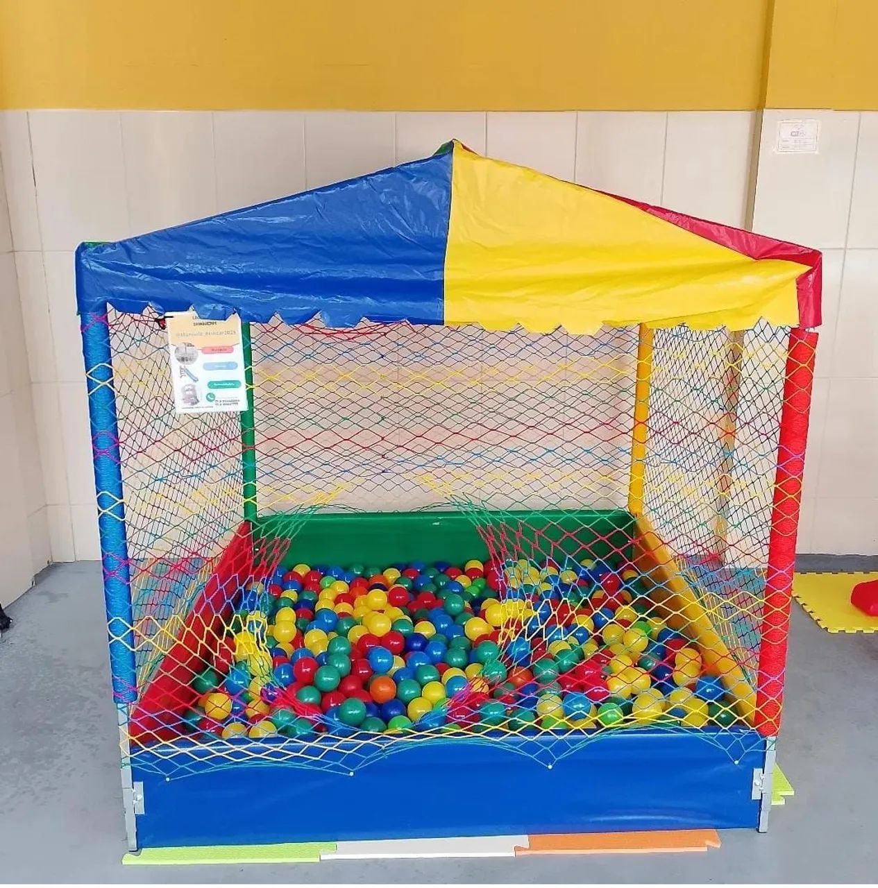 Piscina de bolinha 