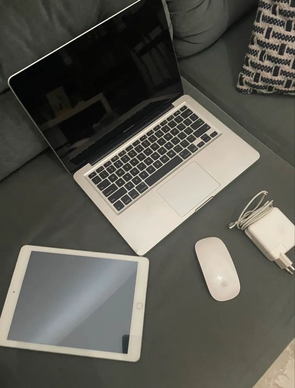 MacBook Pro 13 é iPad Air 