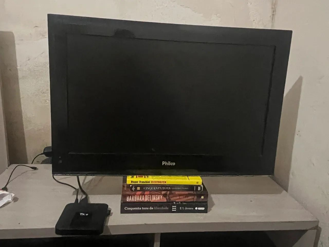 Tv Philco lcd + smart box tx9