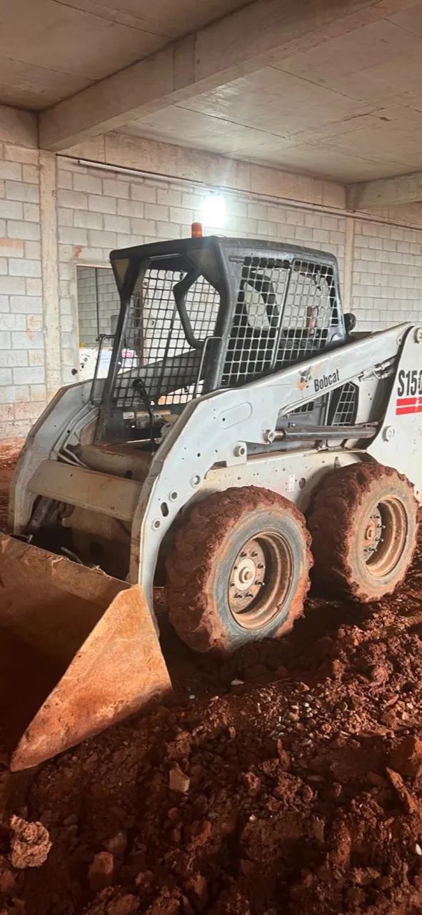 Venda de minicarregadeira (bobcat) 