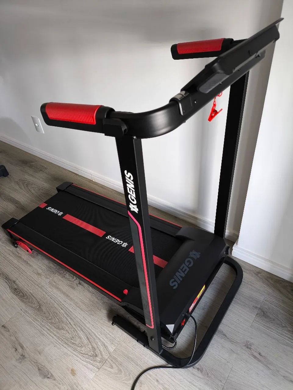 Esteira ergométrica Gt500 Genis Polishop