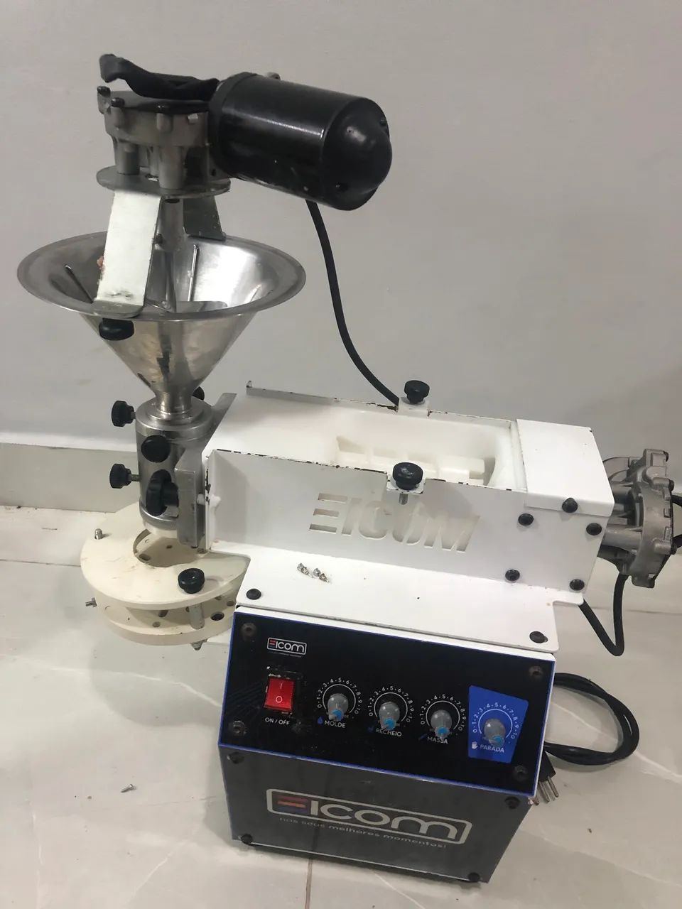 Máquina de salgados Eicom