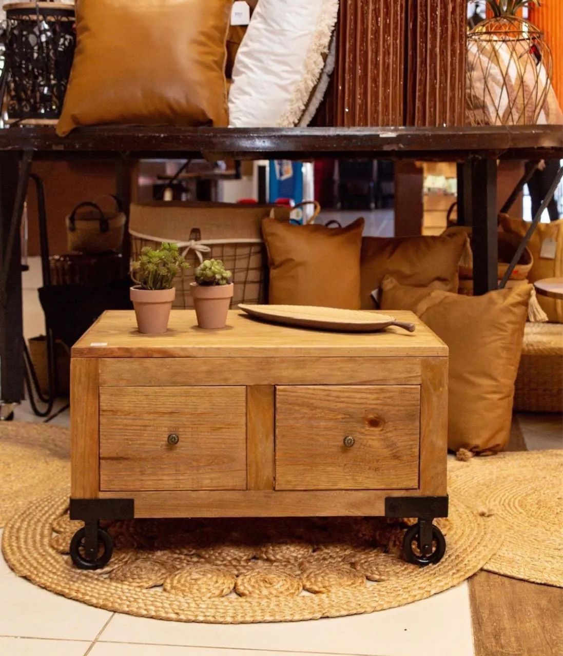 Charme Industrial e Versatilidade em Madeira Mesa de Centro - Foto 2
