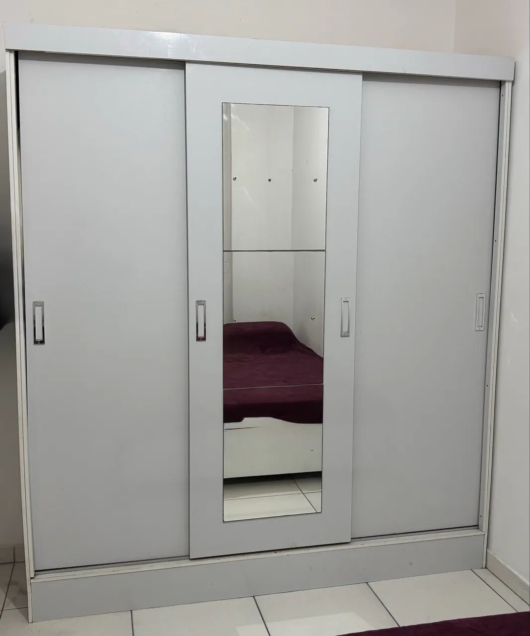 Guarda Roupas Solteiro 3 portas 