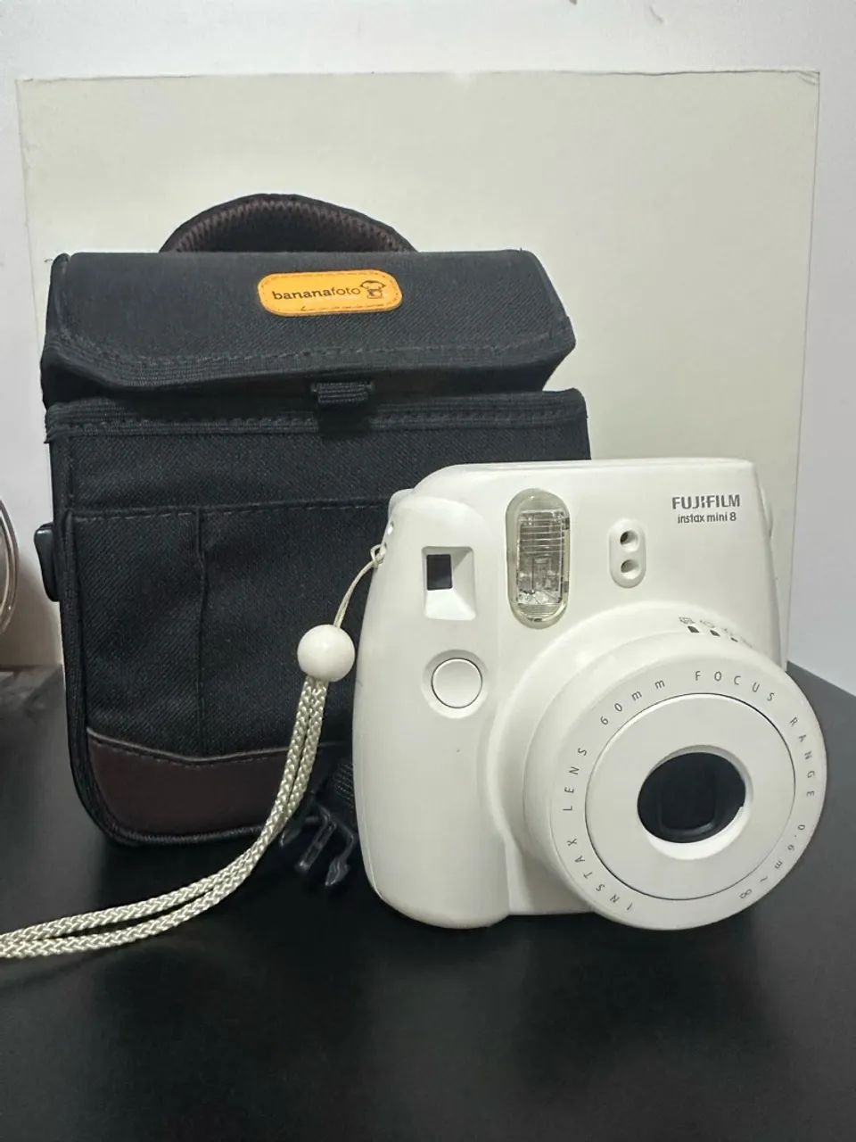 Instax Mini 8 branca com bolsa