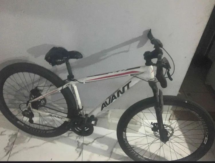 Avant aro 29 