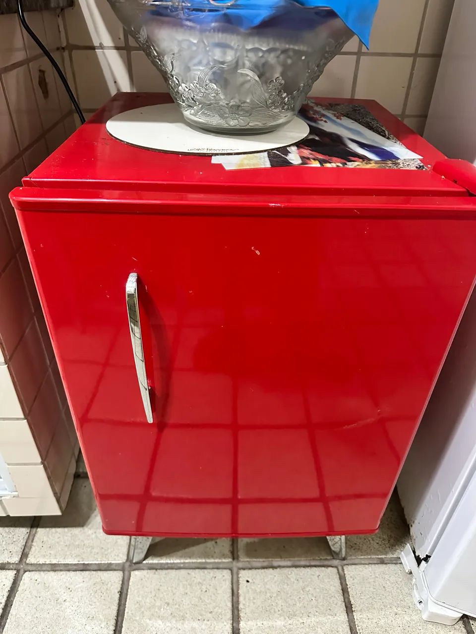 Frigobar, sofá e poltrona - Foto 3