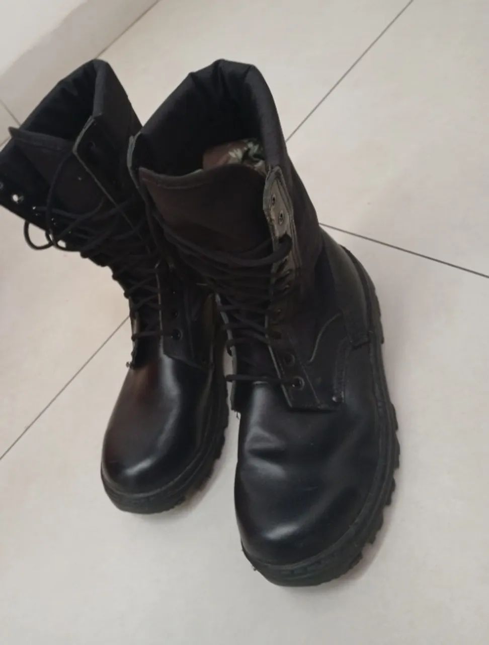 Coturno masculino militar 