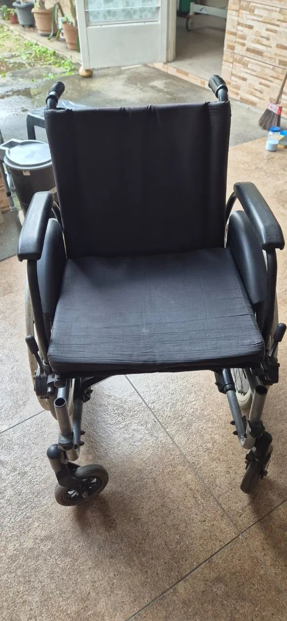 Cadeira de rodas com almofada dobrável ortobras